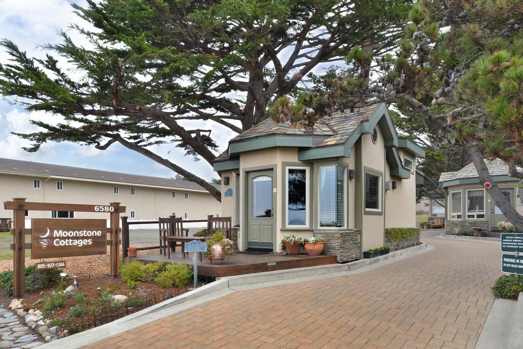 Moonstone Cottages Cambria Room photo